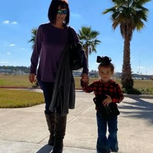 Meet your Posher, Michele